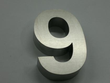 3D Hausnummer in Edelstahl- Gebürstet 19cm x 4 cm