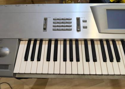 Korg Trinity Pro 76 Tasten zu verkaufen