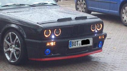 Suche Pickup mit Pferde- Koffertrailer oder großen Hänger Biete Autos