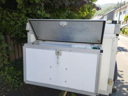 Wt 4 Boxen Anhänger