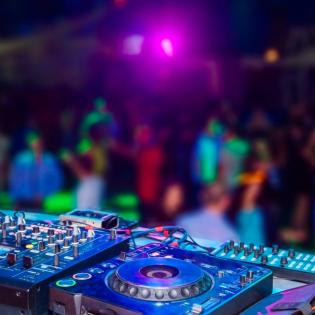 ALBANISCHE Live Bands Djs für Hochzeiten und viele weitere Sprachen