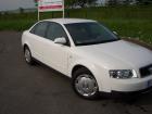 Audi A4 weiß Garagenwagen nikotinfrei 1 Hd.