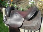 Dunkelbrauner verziehrter Westernsattel 16 inch Regl. Quarter Baum