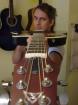 Biete vielsaitigen Gitarrenunterricht