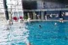Frau für gemeinsame Schwimmbadbesuche gesucht .