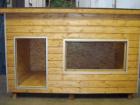 Vollisolierte Hundehütte XXL mit eingebauter Plexiglasscheibe