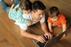 Arbeiten von zu Hause mit eigenem PC und Telefon